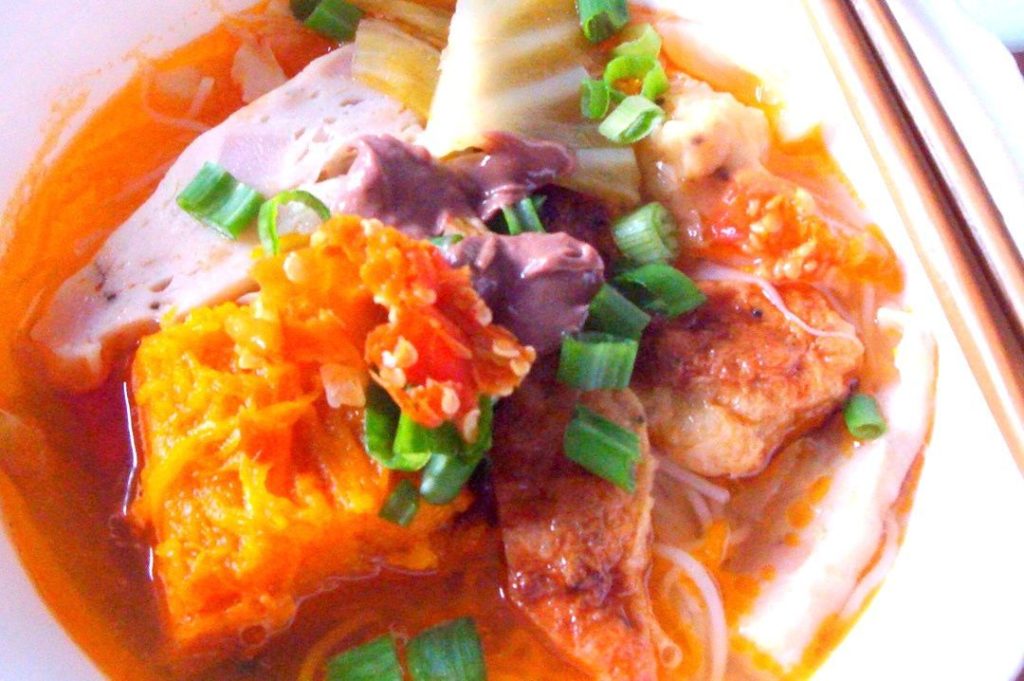 B n ch c Fish Cake Noodle Soup Helen s Recipes Official Website