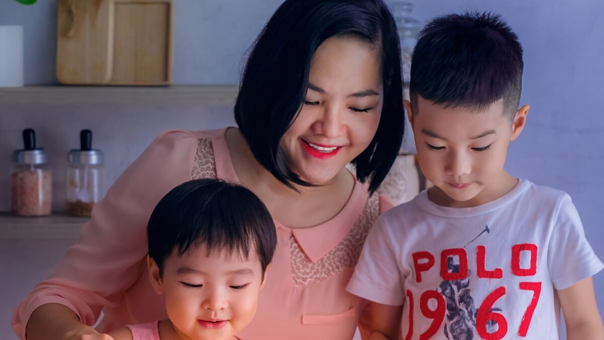 Trung thu cùng các con