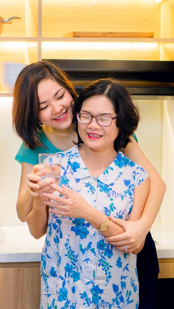 Helen và mẹ