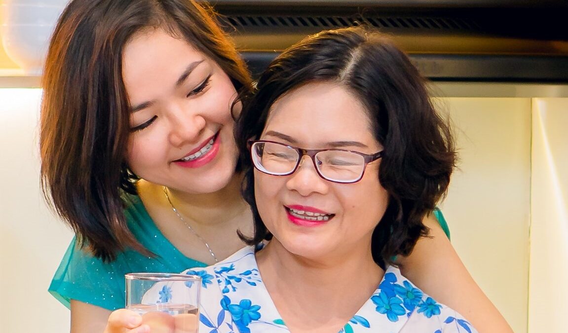 Helen và Mẹ